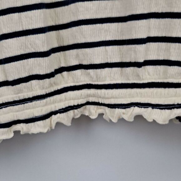 Ladies Pullover Blouse NWT - Picture 8 of 10